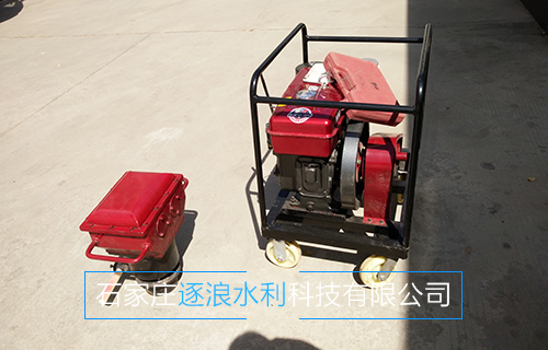 多功能防汛植樁機(jī)哪家好？逐浪牌打樁機(jī)品質(zhì)可靠